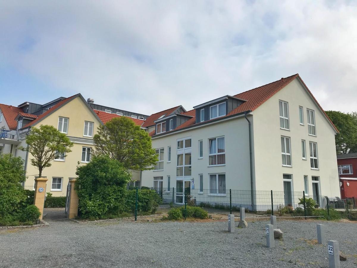 Hafenresidenz - Ferienwohnung 37 Wiek auf Rügen Exteriör bild