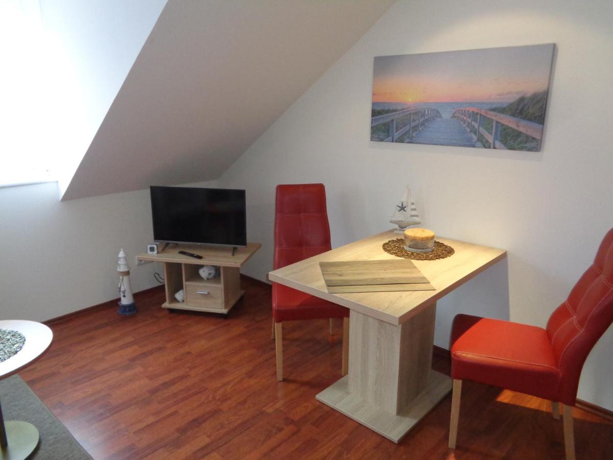 Hafenresidenz - Ferienwohnung 37 Wiek auf Rügen Exteriör bild