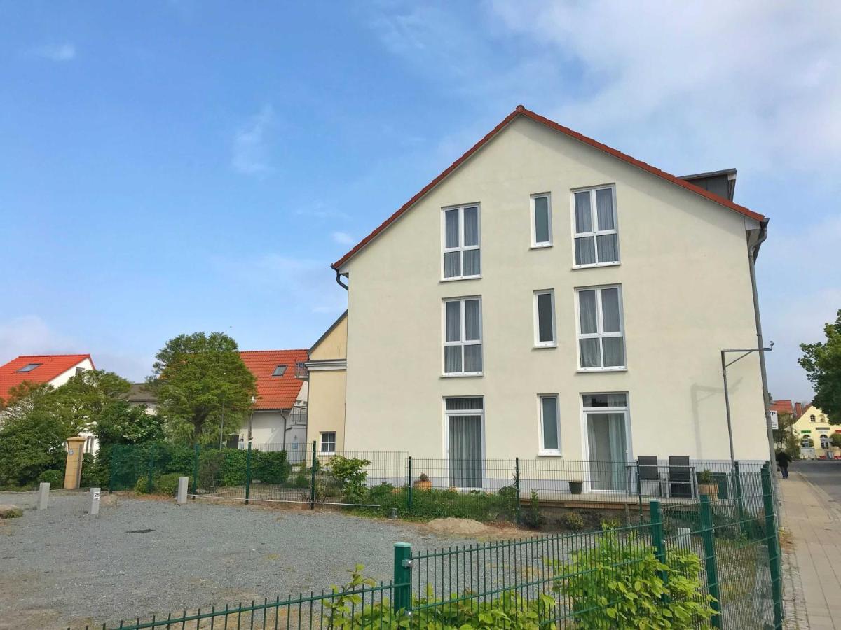Hafenresidenz - Ferienwohnung 37 Wiek auf Rügen Exteriör bild