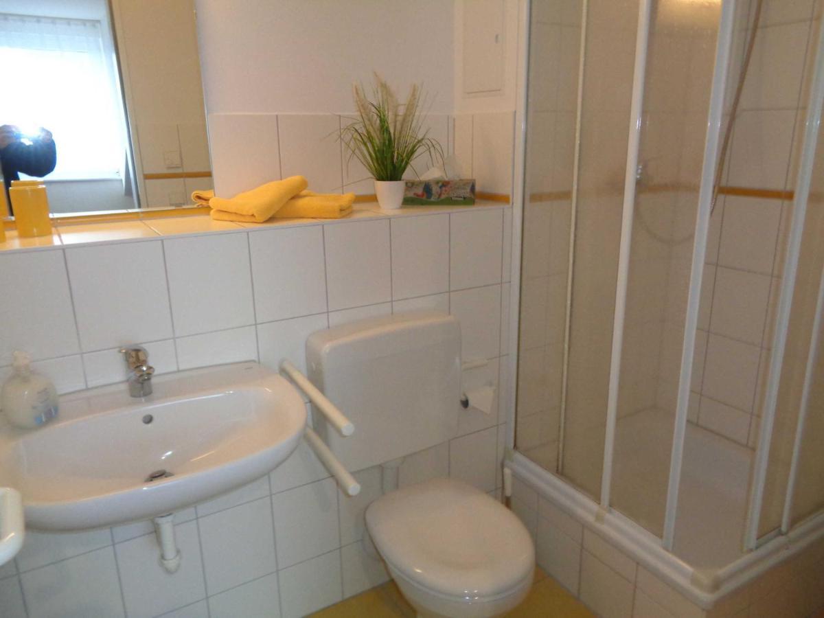 Hafenresidenz - Ferienwohnung 37 Wiek auf Rügen Exteriör bild